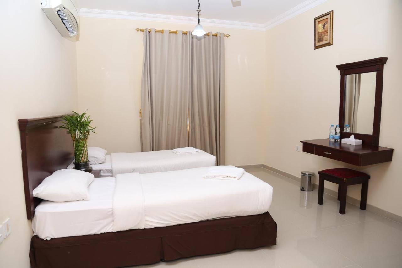 Jarzez Hotel Apartments Al Hail スィーブ エクステリア 写真