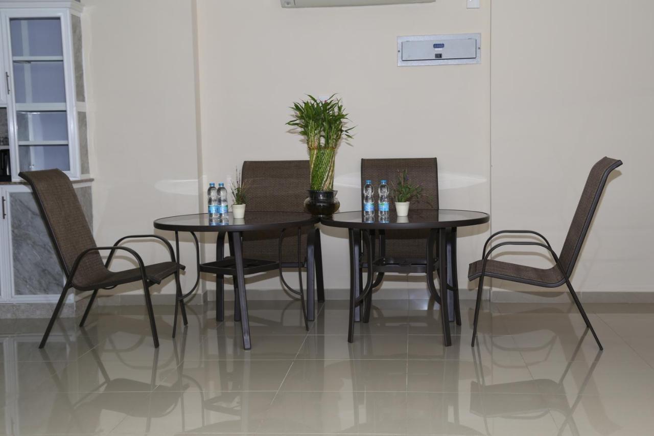 Jarzez Hotel Apartments Al Hail スィーブ エクステリア 写真