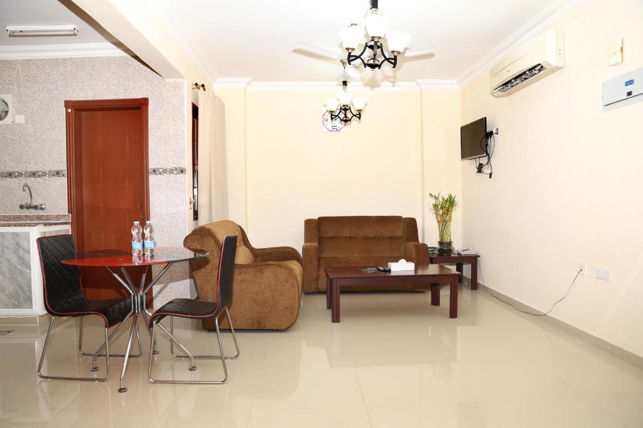 Jarzez Hotel Apartments Al Hail スィーブ エクステリア 写真
