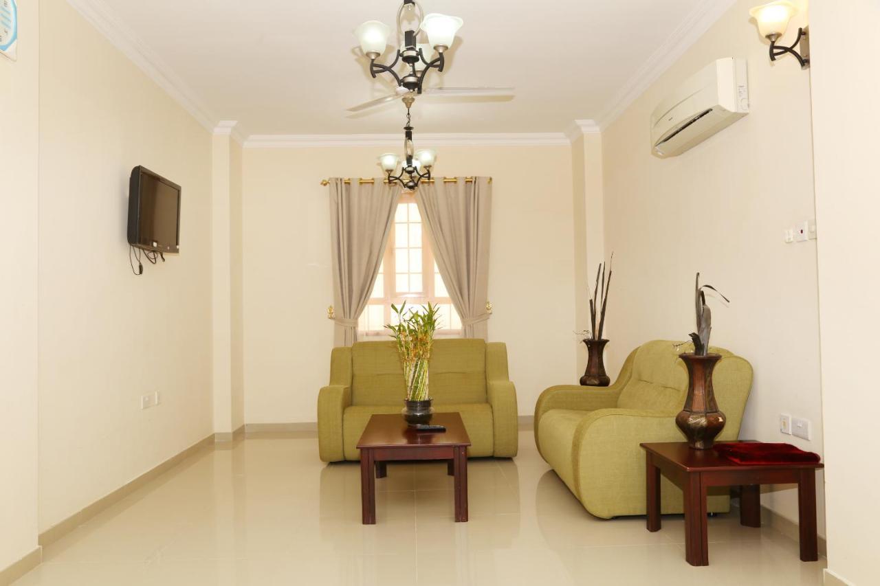 Jarzez Hotel Apartments Al Hail スィーブ エクステリア 写真