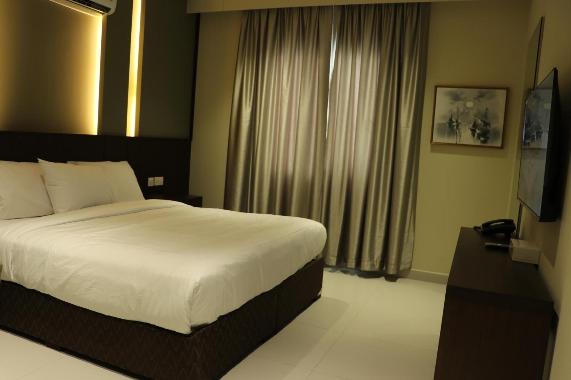 Jarzez Hotel Apartments Al Hail スィーブ エクステリア 写真