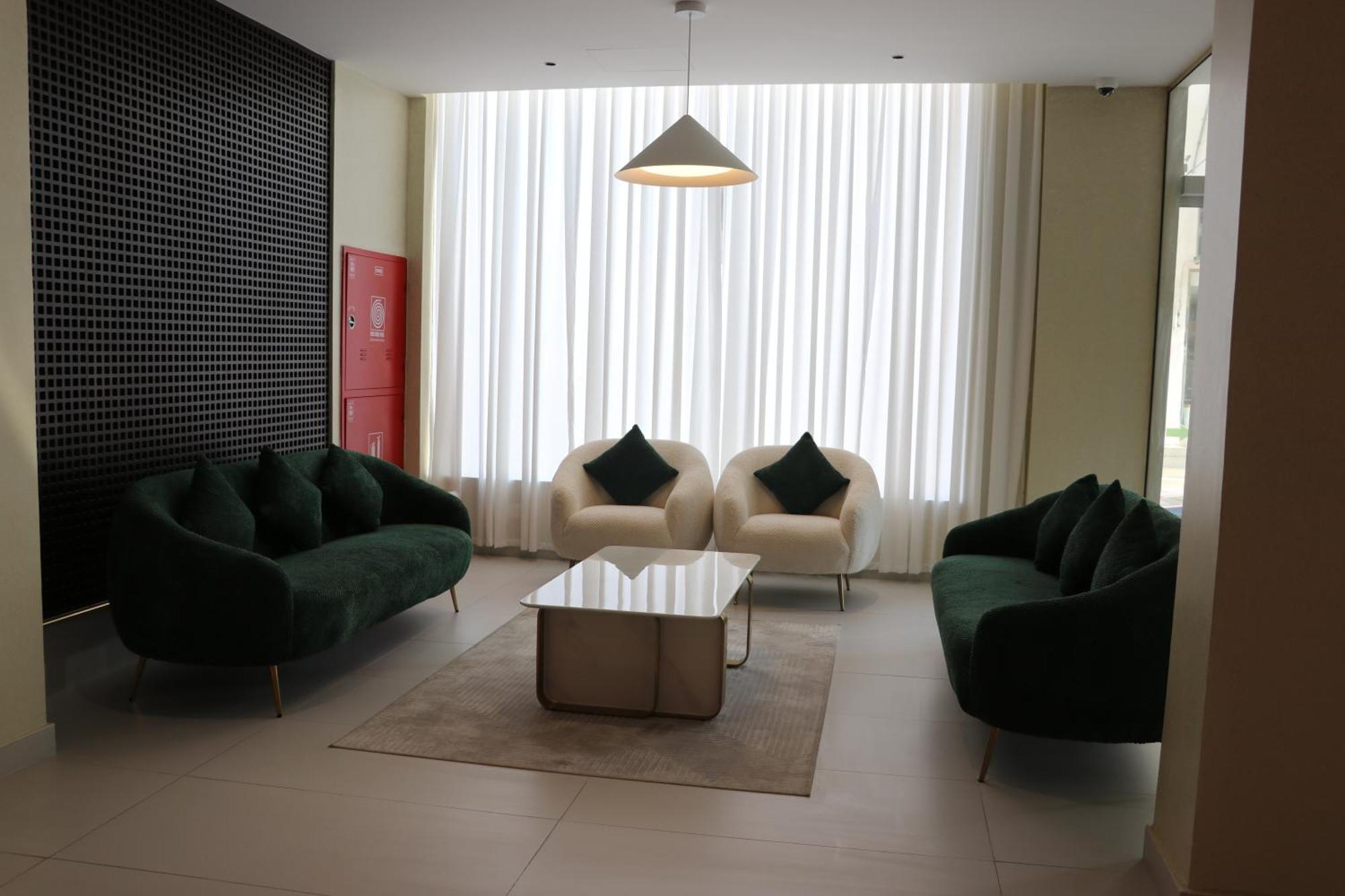 Jarzez Hotel Apartments Al Hail スィーブ エクステリア 写真