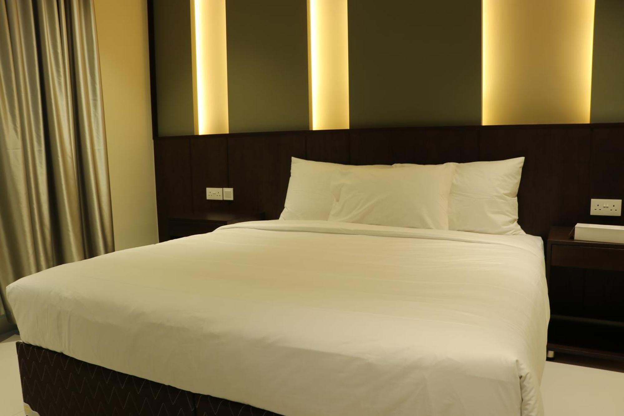 Jarzez Hotel Apartments Al Hail スィーブ エクステリア 写真