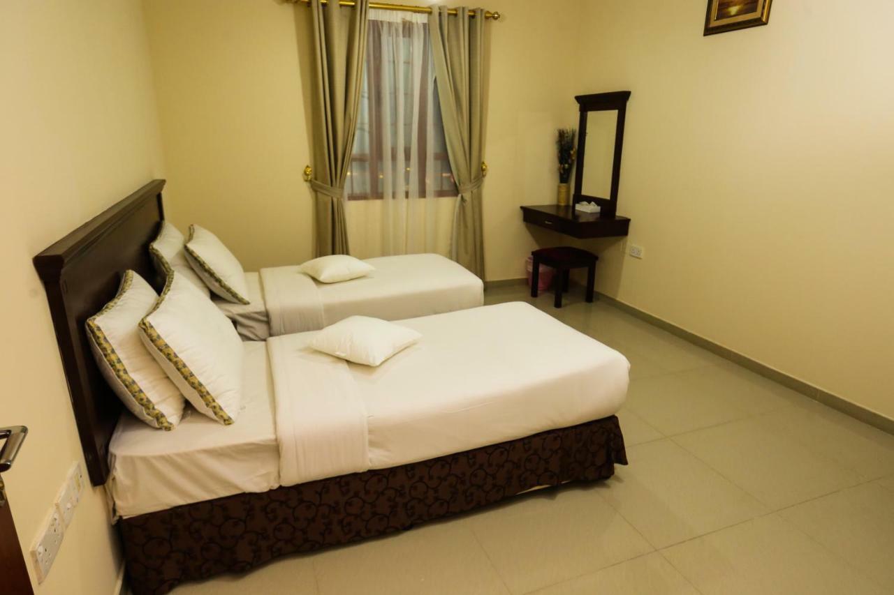 Jarzez Hotel Apartments Al Hail スィーブ エクステリア 写真